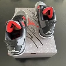 Jordan 4 Retro 2022 Size 9.5 DH6927-061 4