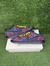 Nike — Size 10.5 - Nardwuar X Nike Dunk SB Low Tam O' Shanter Hat — Sneaker — resale