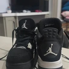 Jordan Air 4 ’S / Mid Top Lace-Up Athletic 2