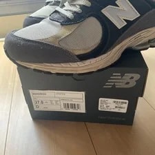 9.0US New Balance 2002R 4
