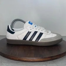 Adidas — Adidas Samba Vegan Low Gum — Sneaker — resale
