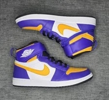 Air Jordan 1 Hi FlyEase 3