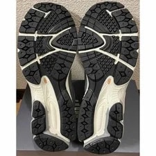 9.0US New Balance 2002R / M2002Rhp 2