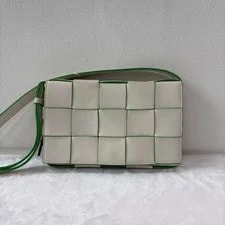 Bottega Veneta — Auth Bottega Veneta Cassette Crossbody Intreccio — Handbag — deal