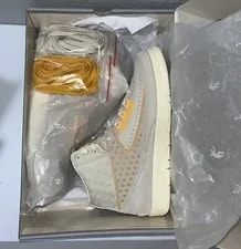 Size 8 - Jordan 2 4