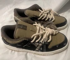 Size 8.5 - Nike Dunk Low QS SB X 2