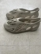 Yeezy Slide Foam Runners Size 12 2