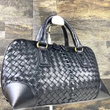 Bottega Veneta — Bottega Veneta Boston — Handbag — deal