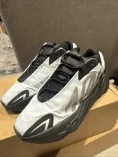 Adidas Yeezy Boost 700 Mnvn 2