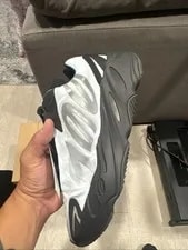 Adidas Yeezy Boost 700 Mnvn 4
