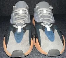Adidas — Adidas Yeezy Boost 700 Wash — Sneaker — resale