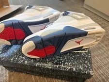 Size 7 - Jordan 4 Retro Mid 2