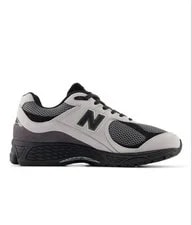 10.5US New Balance 2002R 2