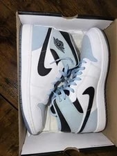 Size 12 - Jordan 1 Mid SE 2