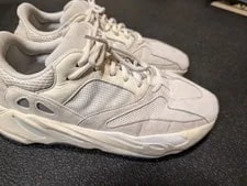Adidas Yeezy Boost 700 Analog 3