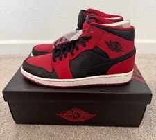 Air Jordan 1 Mid Gym 554724-005 Size 10 New