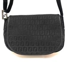 Fendi Crossbody Magnet Condition Good 2