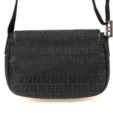 Fendi Crossbody Magnet Condition Good 3
