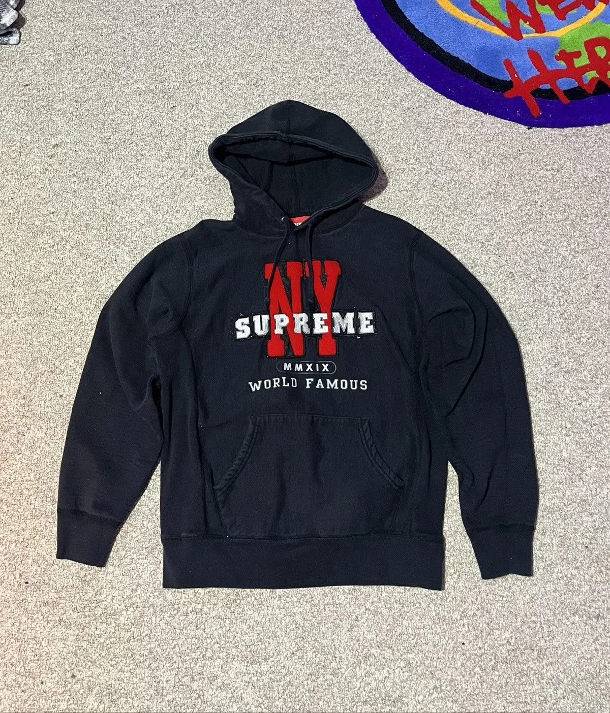 Supreme — Supreme NY Hooded Sweatshirt — streetwear — resale