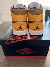 Jordan AIR 1 MID Lakers 3