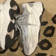 Size 5 - Adidas Yeezy Boost 700 V2 Low 4