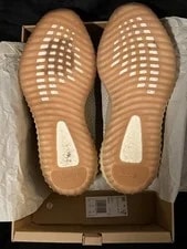 Size 11.5 - Yeezy Boost 350 V2 Citrin Non-Reflective With Box 3