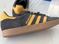 Adidas — Adidas Gazelle Manchester United Shoes — Sneaker — resale