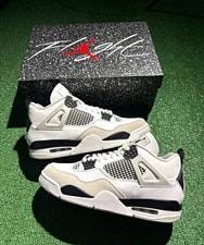 Jordan — Jordan Air 4 Retro Military / /Neutral DH6927-111 — Sneaker — resale