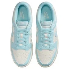Nike Dunk Low Pale 4