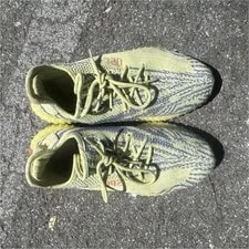 Adidas — Adidas Yeezy Boost 350 V2 Semi Frozen Primeknit — Sneaker — resale