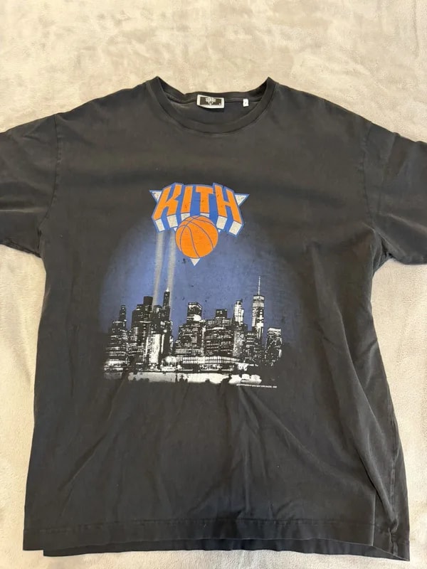 KITH — Kith New York Knicks Skyline T Shirt — streetwear — resale