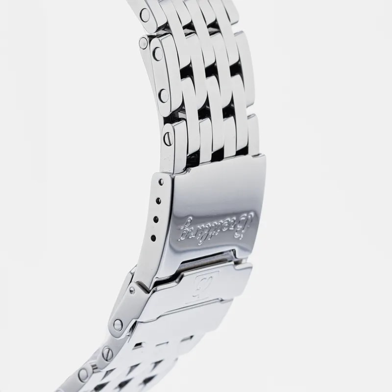 Breitling Navitimer A23322 3