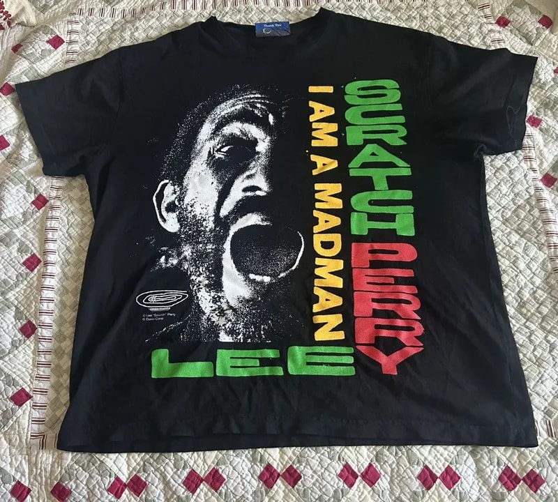 Lee — Online Ceramics Lee Scratch Perry T-Shirt — streetwear — resale