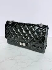 Chanel Reissue 2.55 Flap （ Hue Under Bright Light) 2