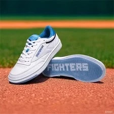 Reebok — Reebok Club C 85 Japan Hokkaido Fighters Limited Edition 26.5cm New — Sneaker — resale
