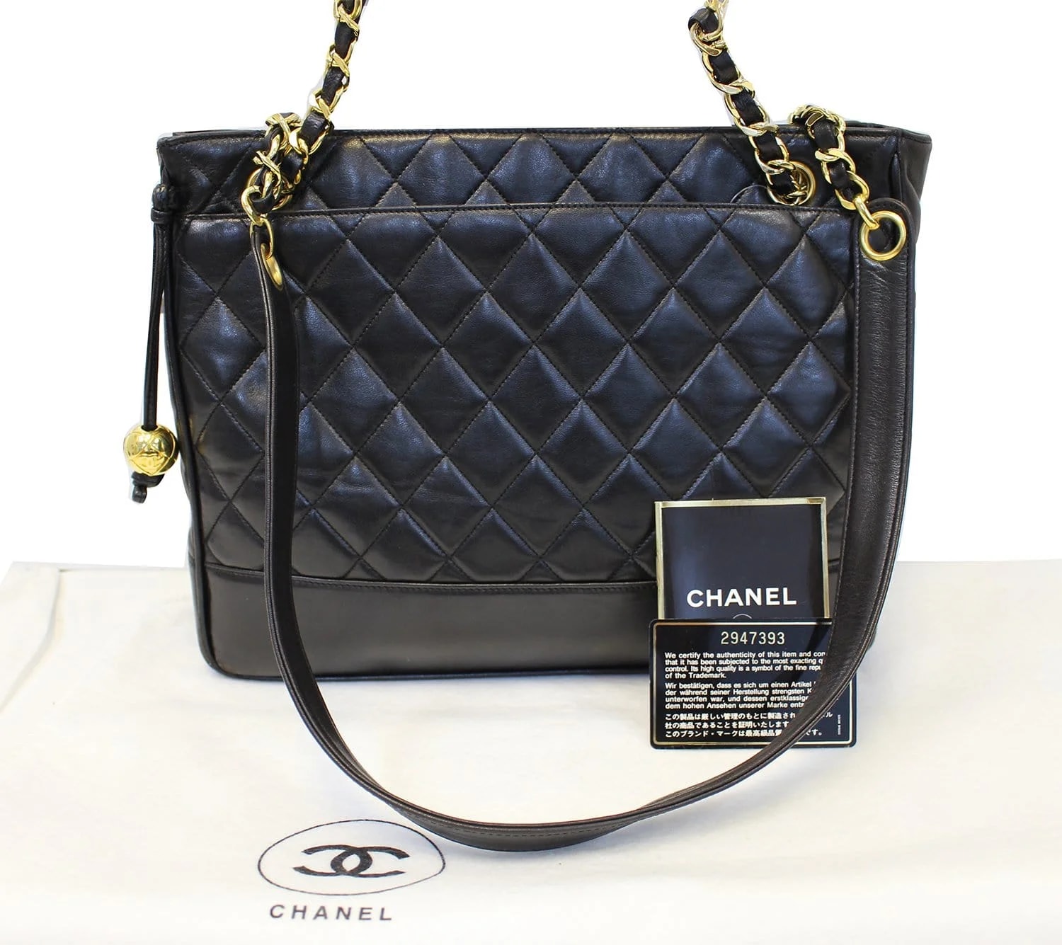 Chanel — Chanel Chain — Handbag — resale