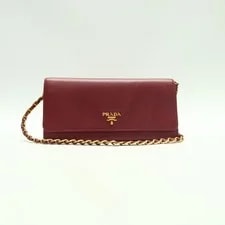 Prada — Prada Wallet on Chain T10376201 — Handbag — resale