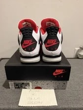 Size 9 - Jordan 4 Retro 4