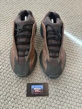 Size 12 - Adidas Yeezy 700 V3 Fade 3