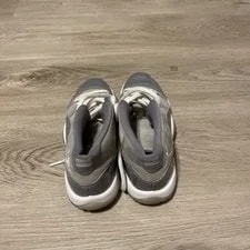 Air Jordan Retro 2