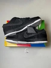 Nike SB Dunk Low Gnarhunters 2