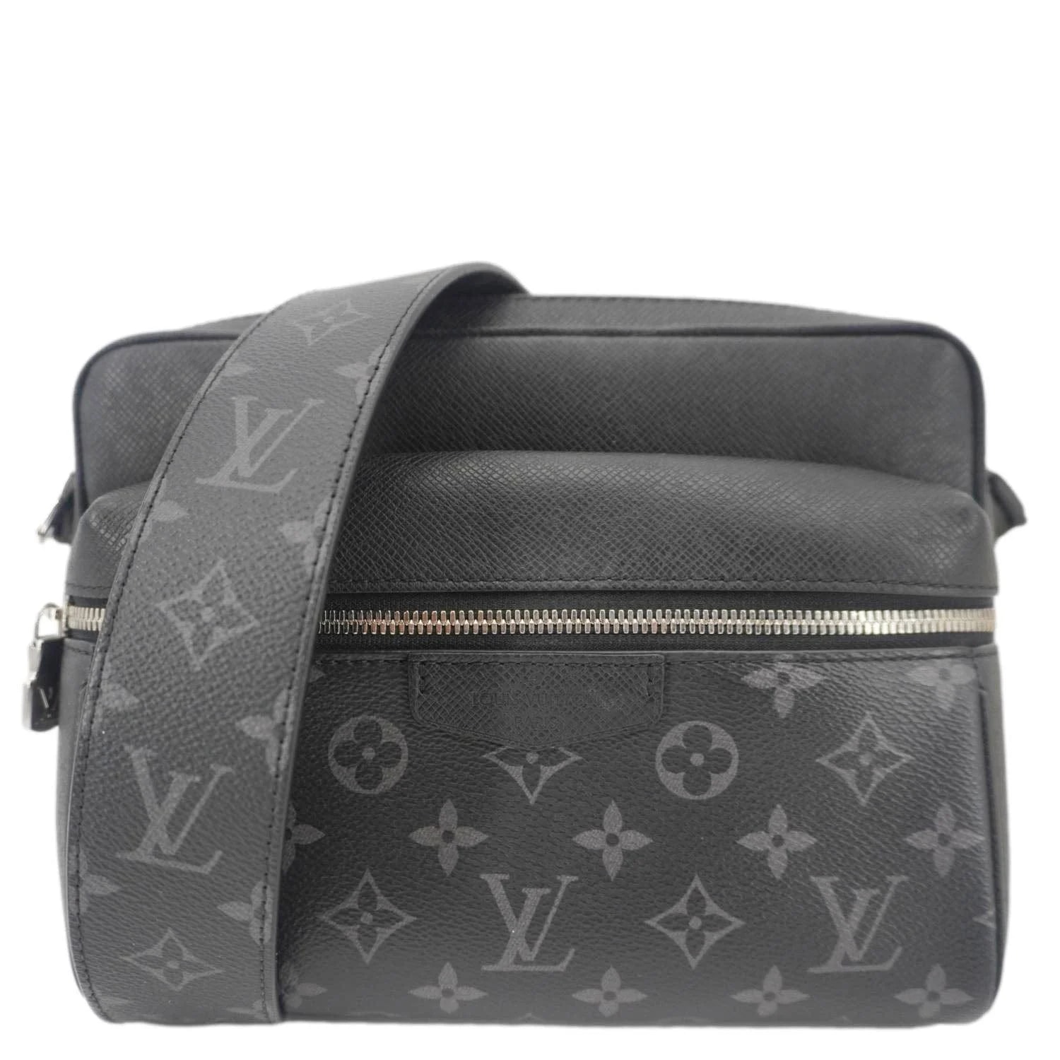 Louis Vuitton — Louis Vuitton Outdoor Messenger — Handbag — deal