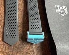 Tag Heuee Connected e3 e4 Black Rubber Strap. Steel Clasp. 3