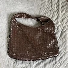 Bottega Veneta — Bottega Veneta Medium Hobo — Handbag — resale
