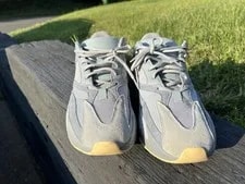 Adidas Yeezy Boost 700 V1 4