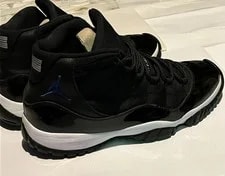 Air Jordan — Size 10.5 - Air Jordan 11 Retro 2009 378037-041 — Sneaker — resale