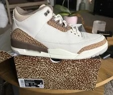 Jordan — Jordan Air 3 Retro Light Orewood / CT8532-102 2023 — Sneaker — resale