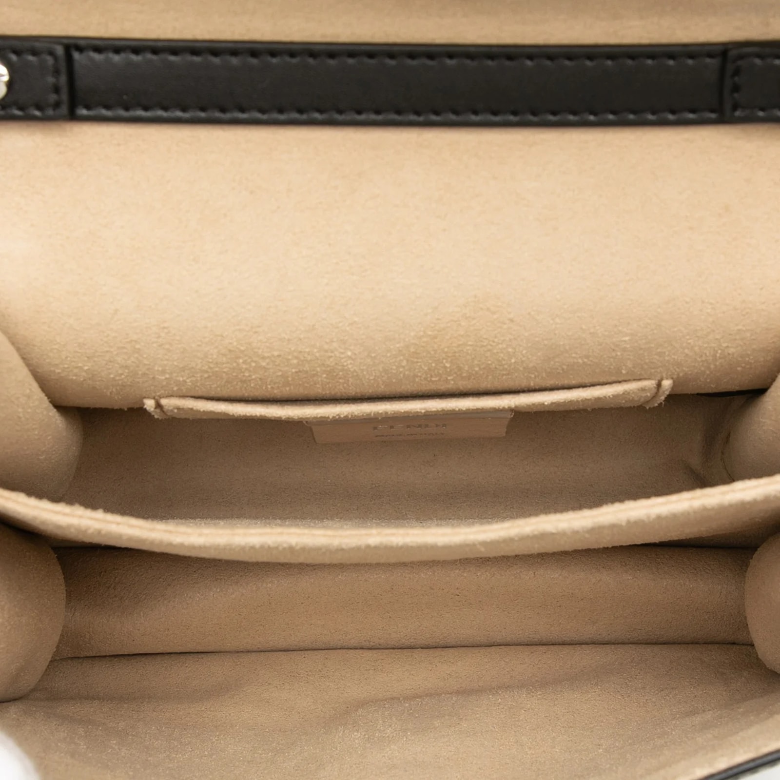 Small Scalloped Kan I Crossbody 4