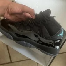 Jordan Air 11 Low Top ’s Lace-Up 2