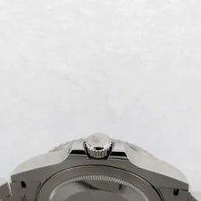Rolex 126710GRNR GMT Master II on Jubilee 4